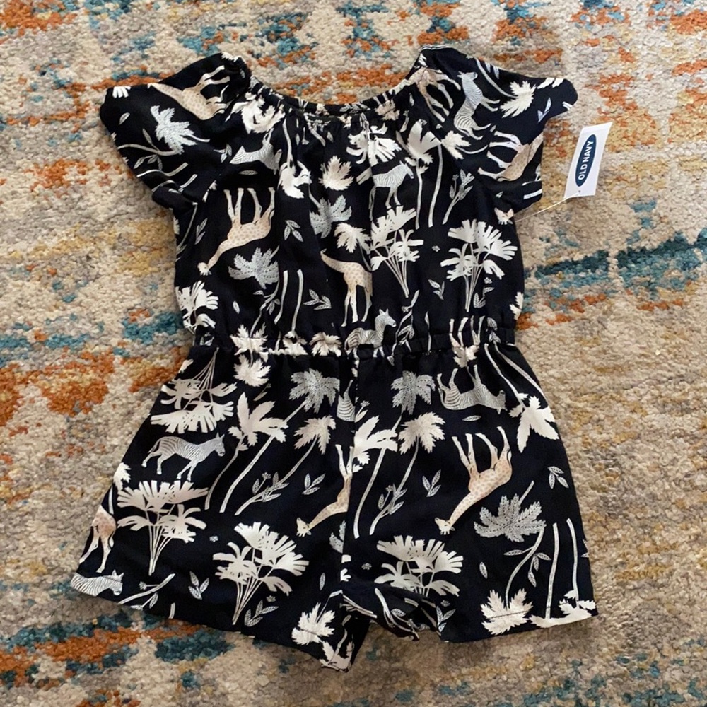 New with tags Old Navy black jungle romper